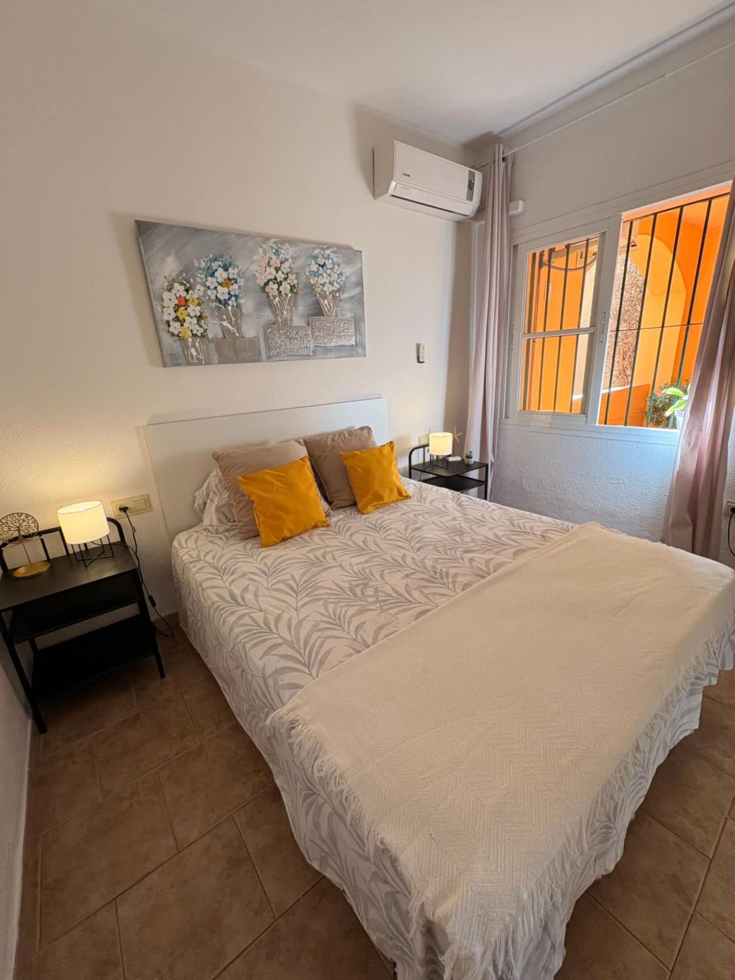 Riviera Del Sol Piscinas Playas Y Golf Apartment Malaga Exterior photo