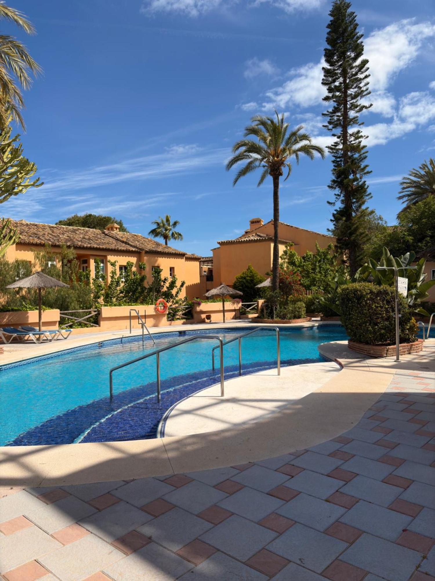 Riviera Del Sol Piscinas Playas Y Golf Apartment Malaga Exterior photo